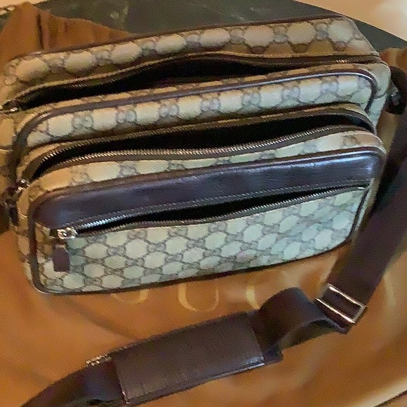 GUCCI GG Supreme canvas leather camera Bag - Picture 7 of 12